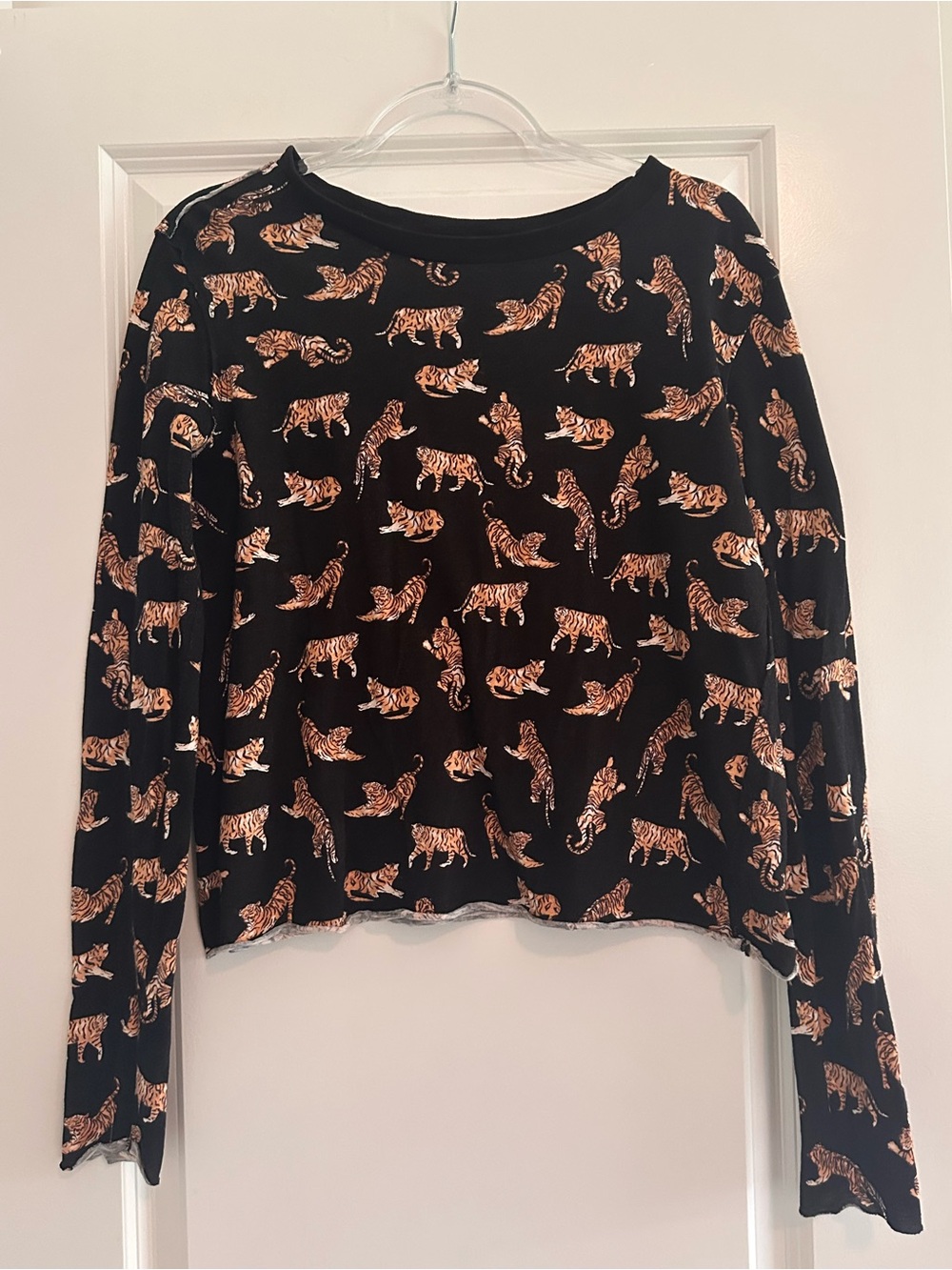 Maeve Anthropologie Cotton Tiger Print Long Sleeve Tee Black Graphic T-Shirt - Picture 2 of 11